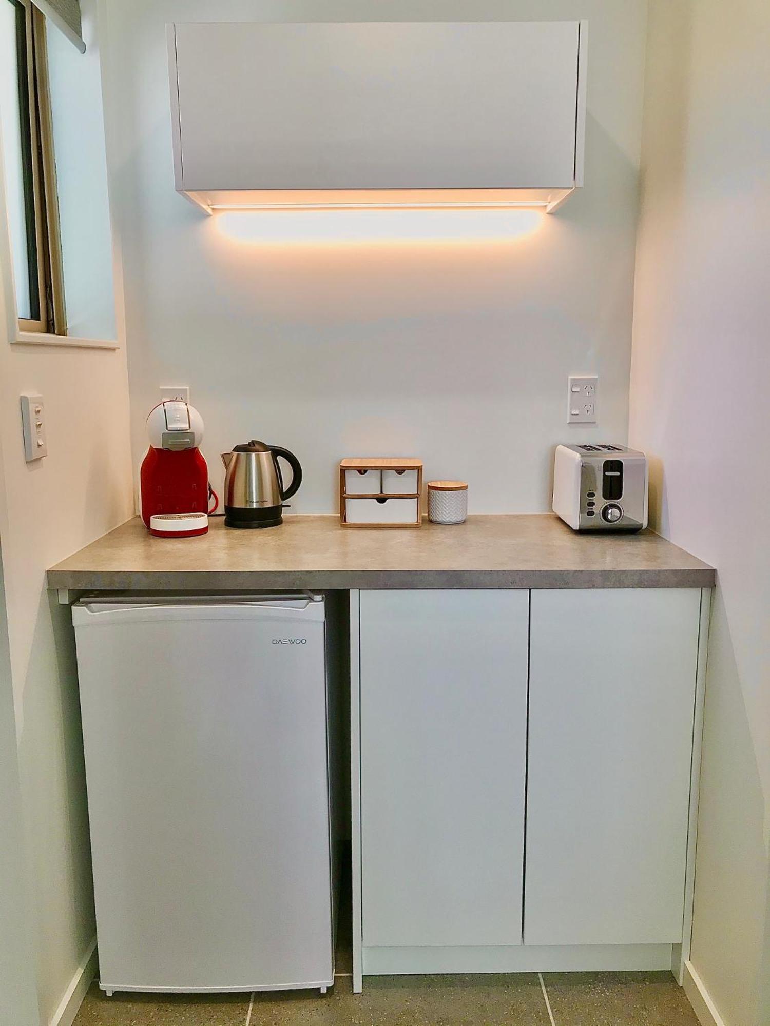 Stylish Self Contained Private Studio Ричмънт Екстериор снимка